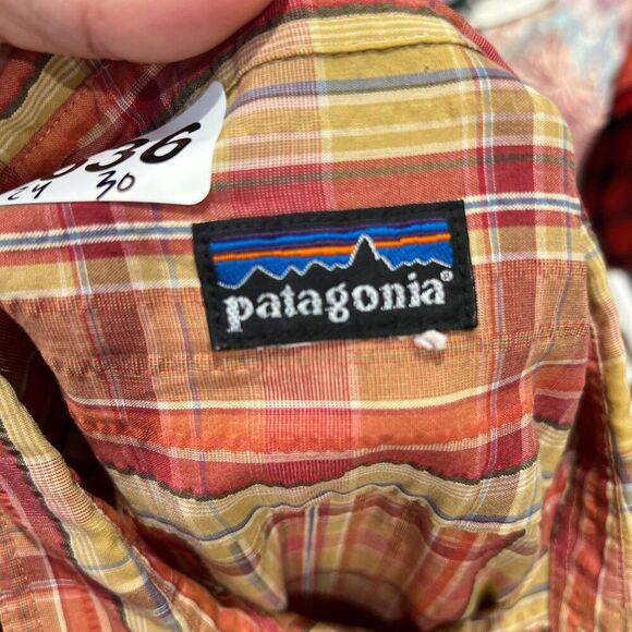 Patagonia Mens Orange Shirt L/XL Button Up Plaid Flannel Collared Short Sleeve - Picture 8 of 11